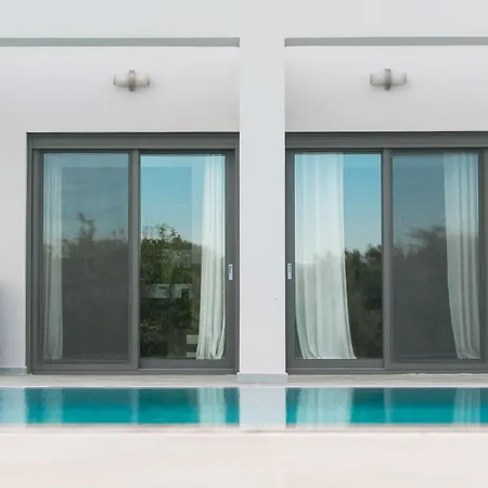 Elizabeth, The Ultimate Private Luxury Villa